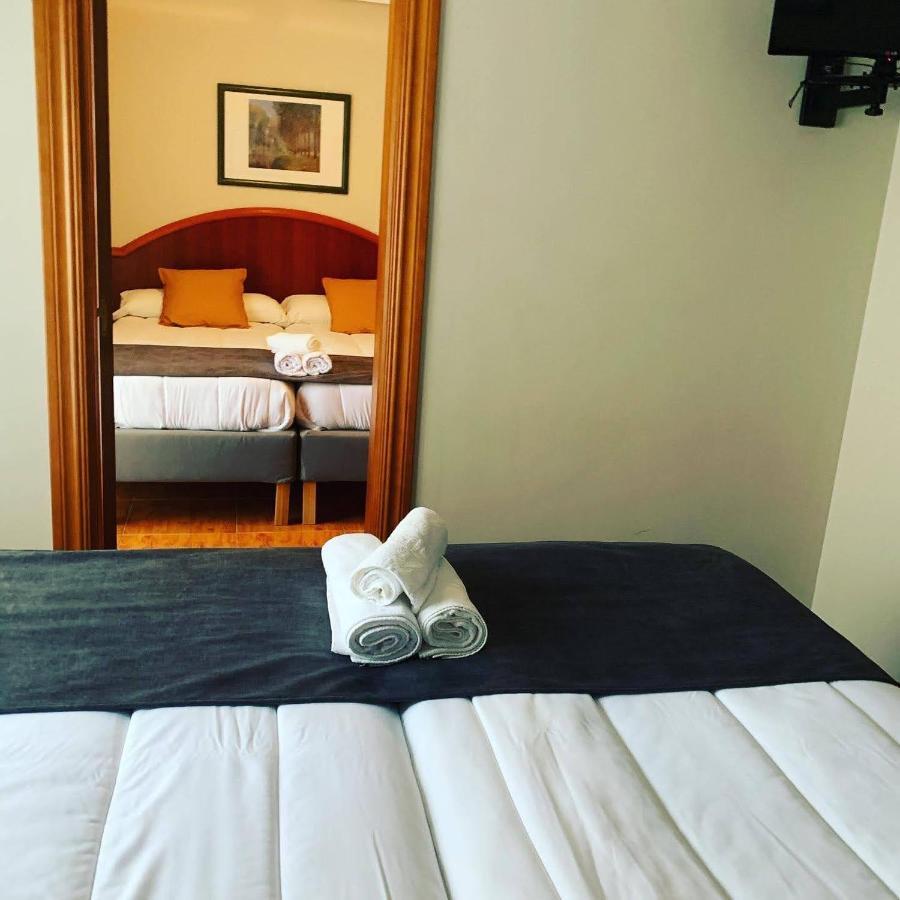 Hotel - Apartamentos Peña Santa Benia De Onis Bagian luar foto