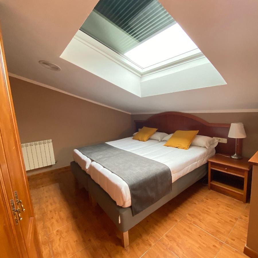 Hotel - Apartamentos Peña Santa Benia De Onis Bagian luar foto