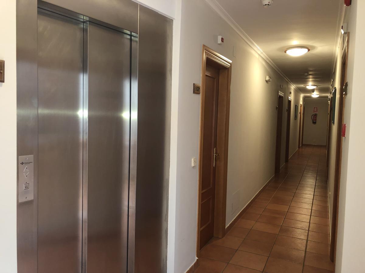 Hotel - Apartamentos Peña Santa Benia De Onis Bagian luar foto